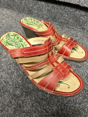 Red leather wedge heeled sandals strappy chunky boho summer whimsical granola